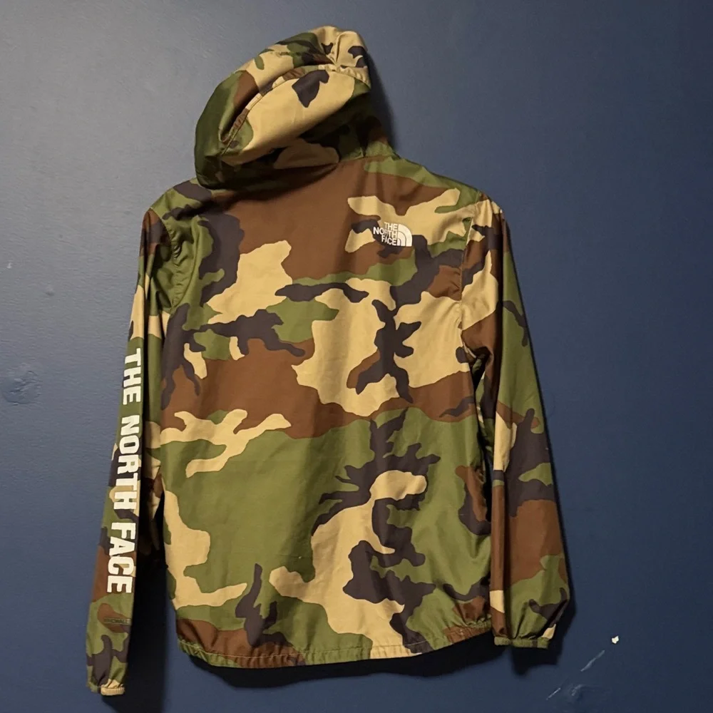 The North Face Green and Brown Camouflage Jacket Youth S 7/8 - Picture 6 of 9